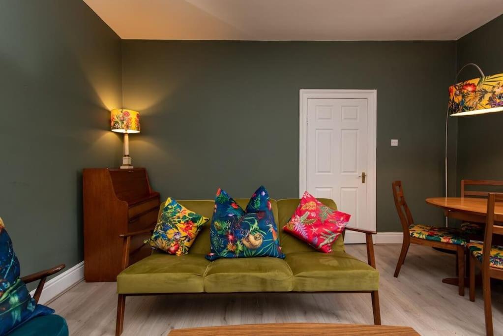 Peaceful Home From Home - Spacious 3 Bedroom House Accommodating 7 - Ideal For Families And Workers Gateshead Luaran gambar