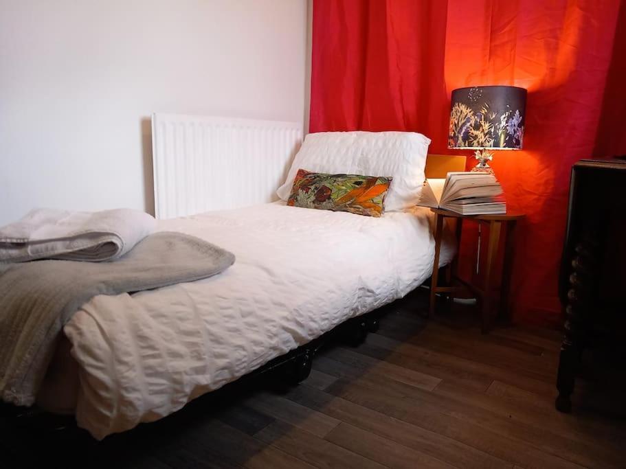 Peaceful Home From Home - Spacious 3 Bedroom House Accommodating 7 - Ideal For Families And Workers Gateshead Luaran gambar