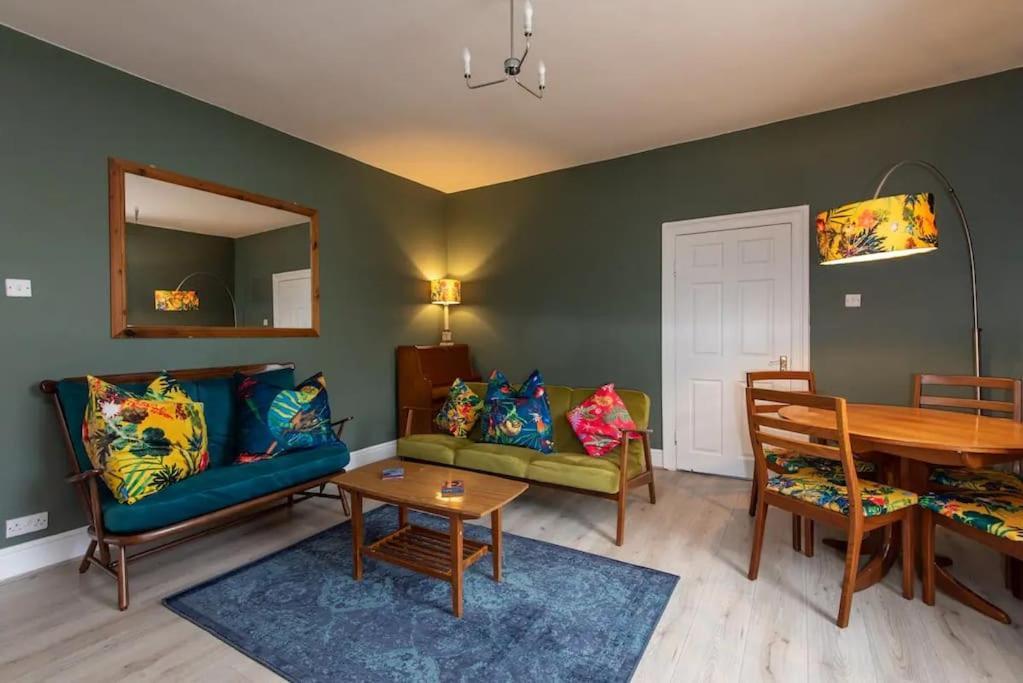 Peaceful Home From Home - Spacious 3 Bedroom House Accommodating 7 - Ideal For Families And Workers Gateshead Luaran gambar