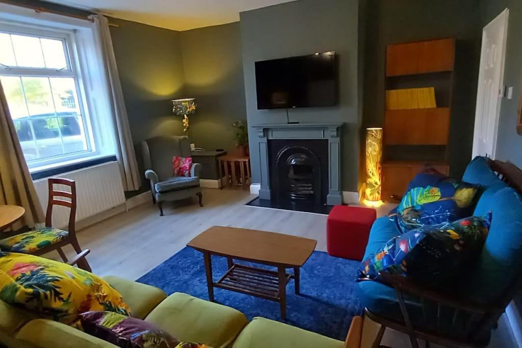Peaceful Home From Home - Spacious 3 Bedroom House Accommodating 7 - Ideal For Families And Workers Gateshead Luaran gambar