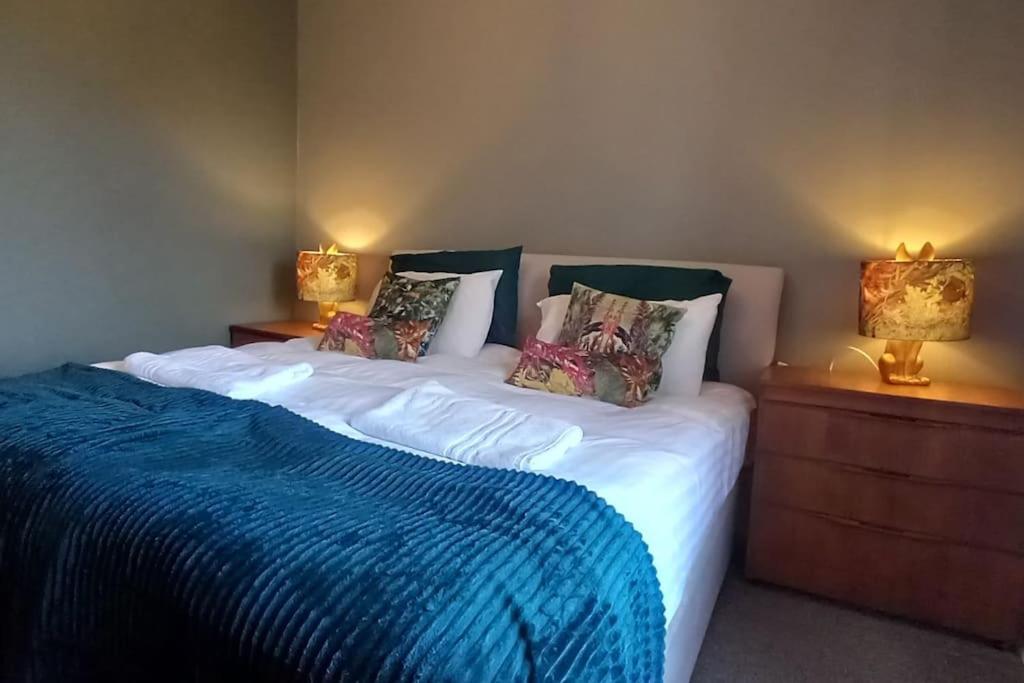 Peaceful Home From Home - Spacious 3 Bedroom House Accommodating 7 - Ideal For Families And Workers Gateshead Luaran gambar